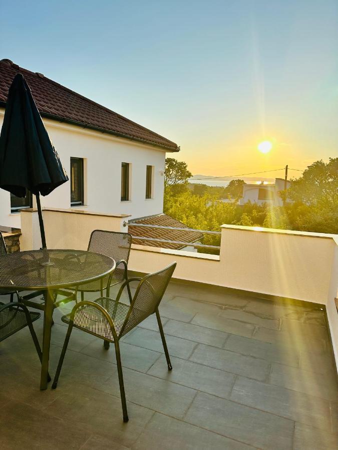 Apartmani Svemir Drage Eksteriør billede