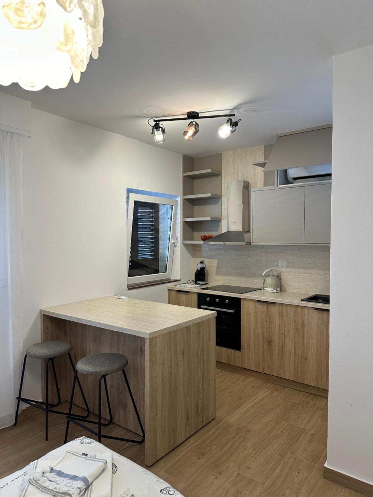 Apartmani Svemir Drage Eksteriør billede