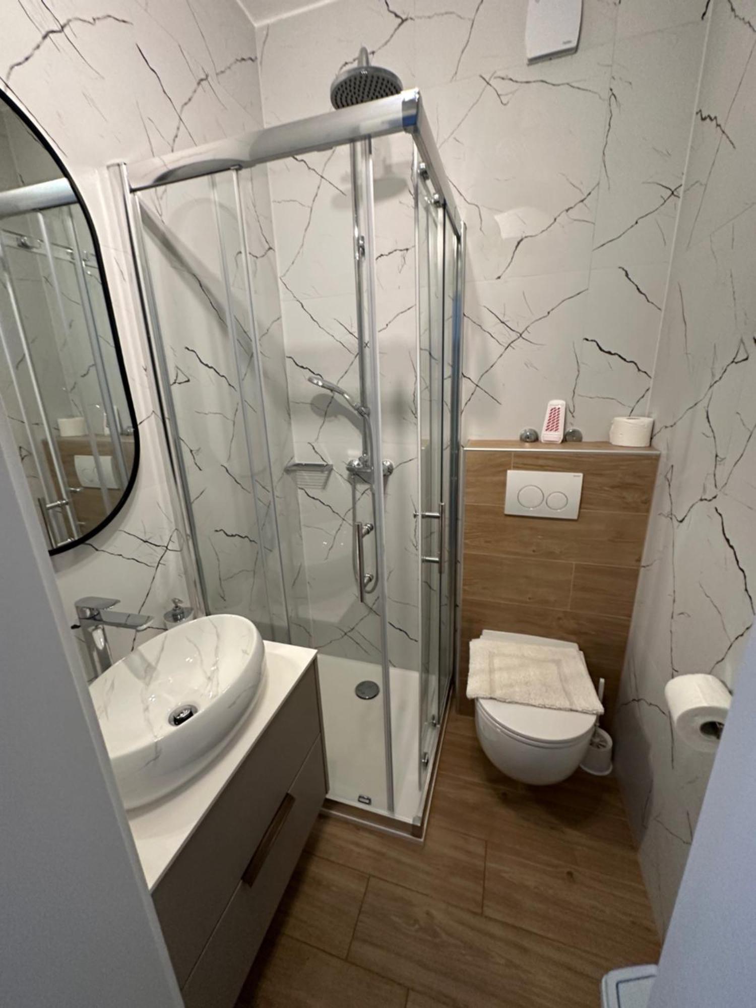 Apartmani Svemir Drage Eksteriør billede