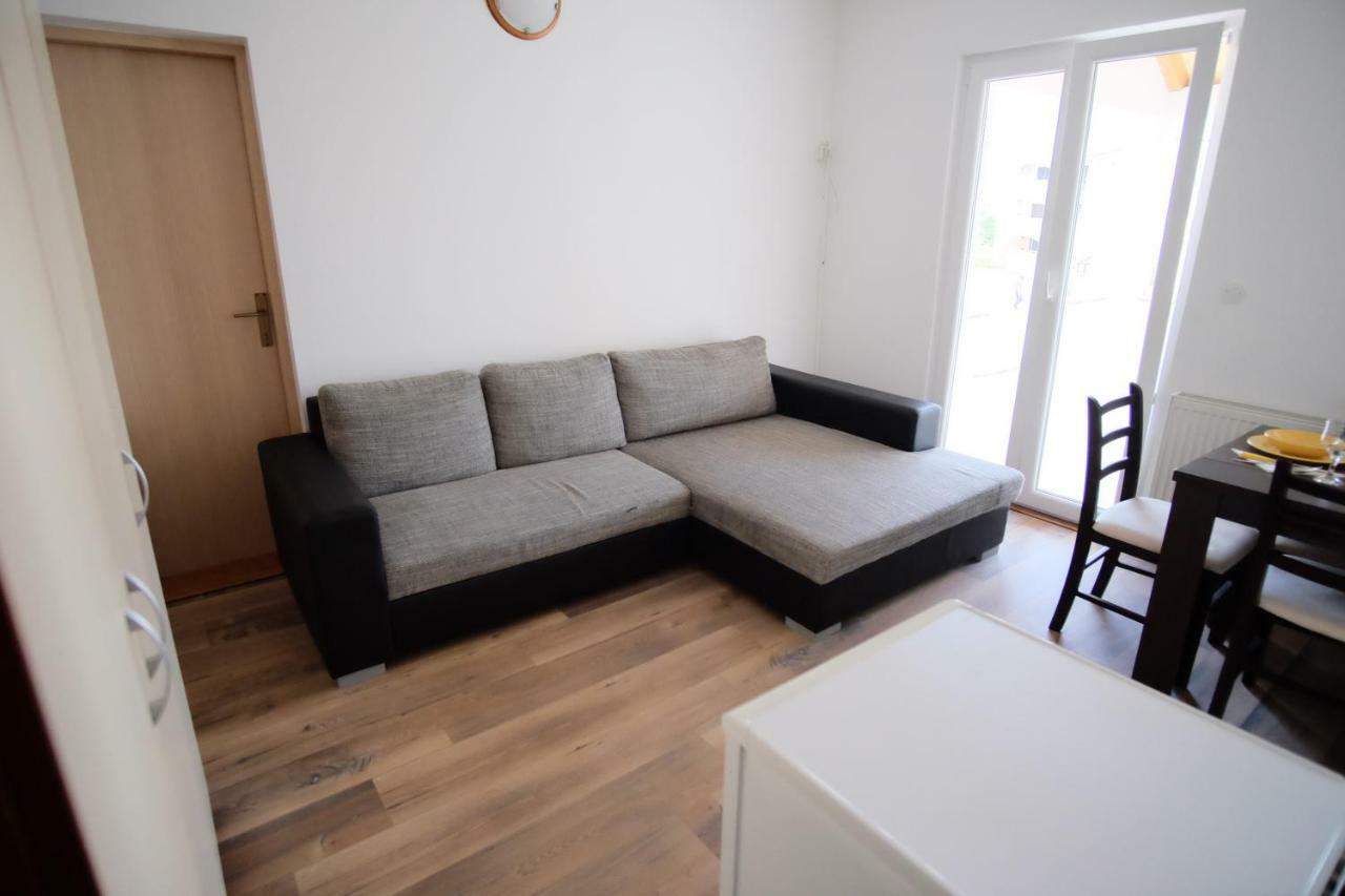 Apartmani Svemir Drage Eksteriør billede