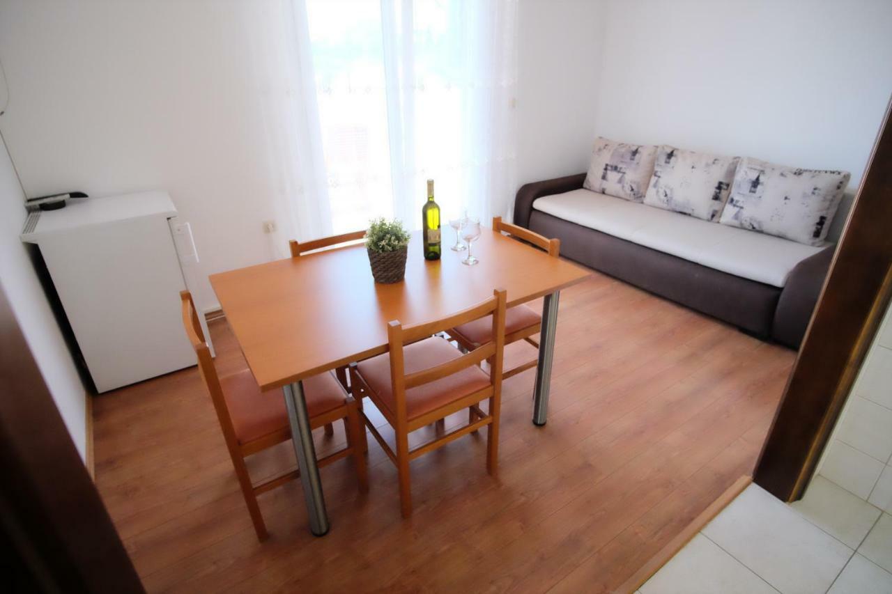 Apartmani Svemir Drage Eksteriør billede