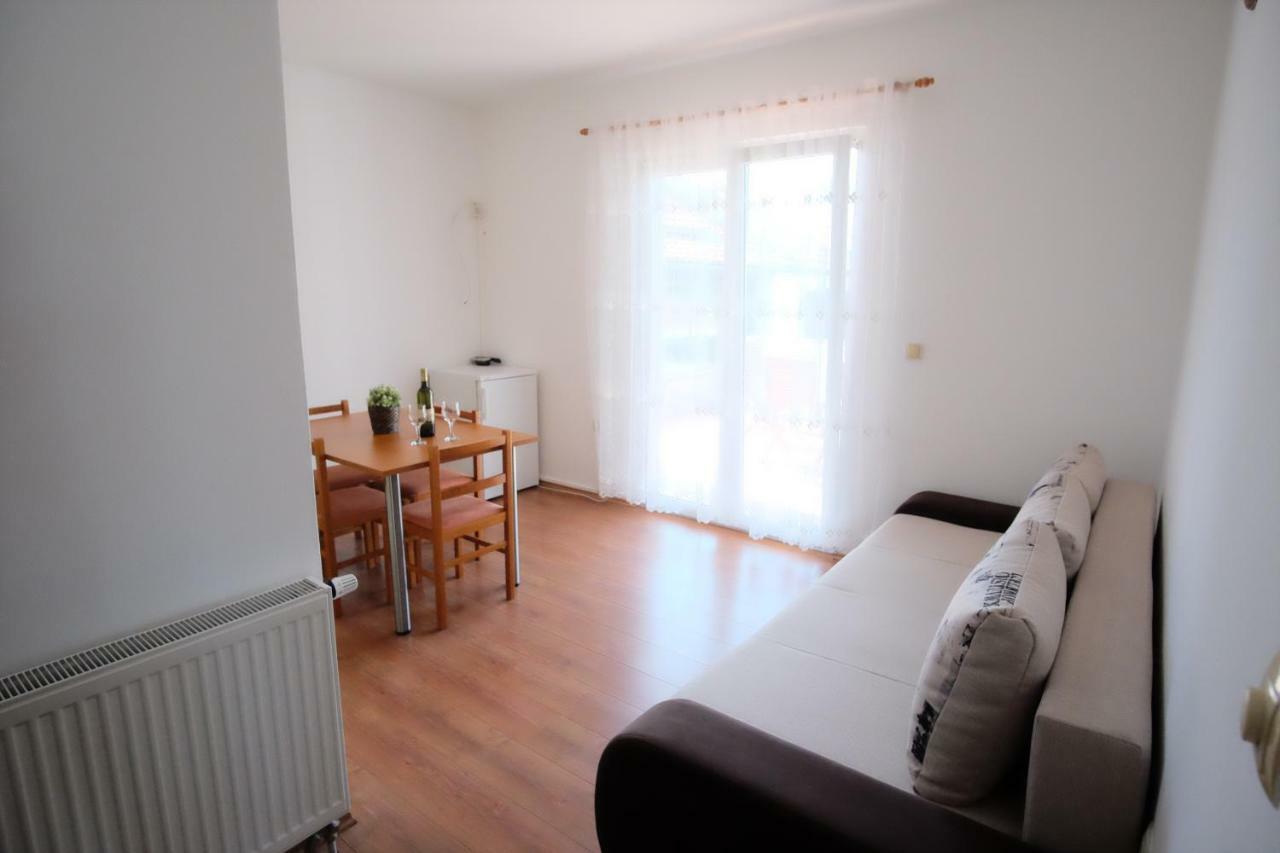Apartmani Svemir Drage Eksteriør billede